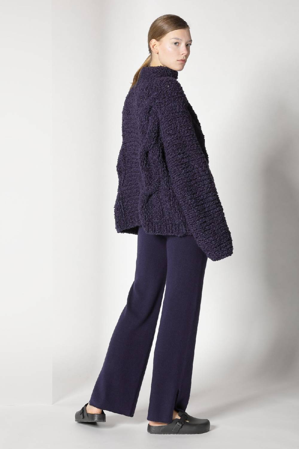 Sminfinity handknitted cable jumper + pure slitted pants Valentinstagsangebot