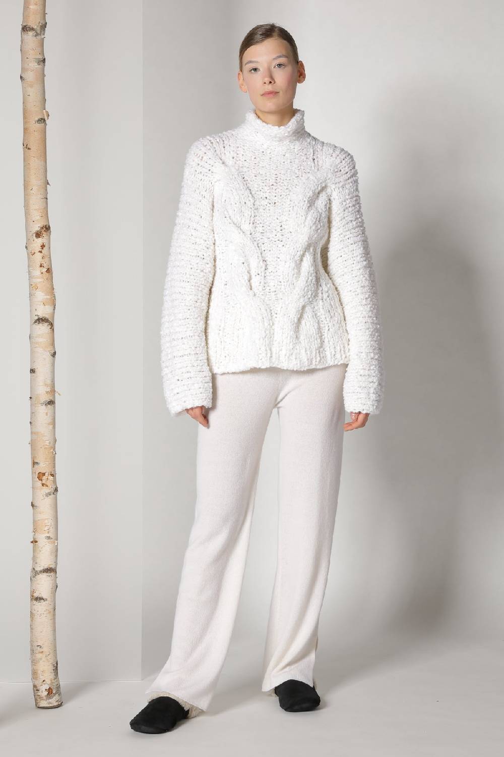 Sminfinity handknitted cable jumper + pure slitted pants Valentinstagsangebot