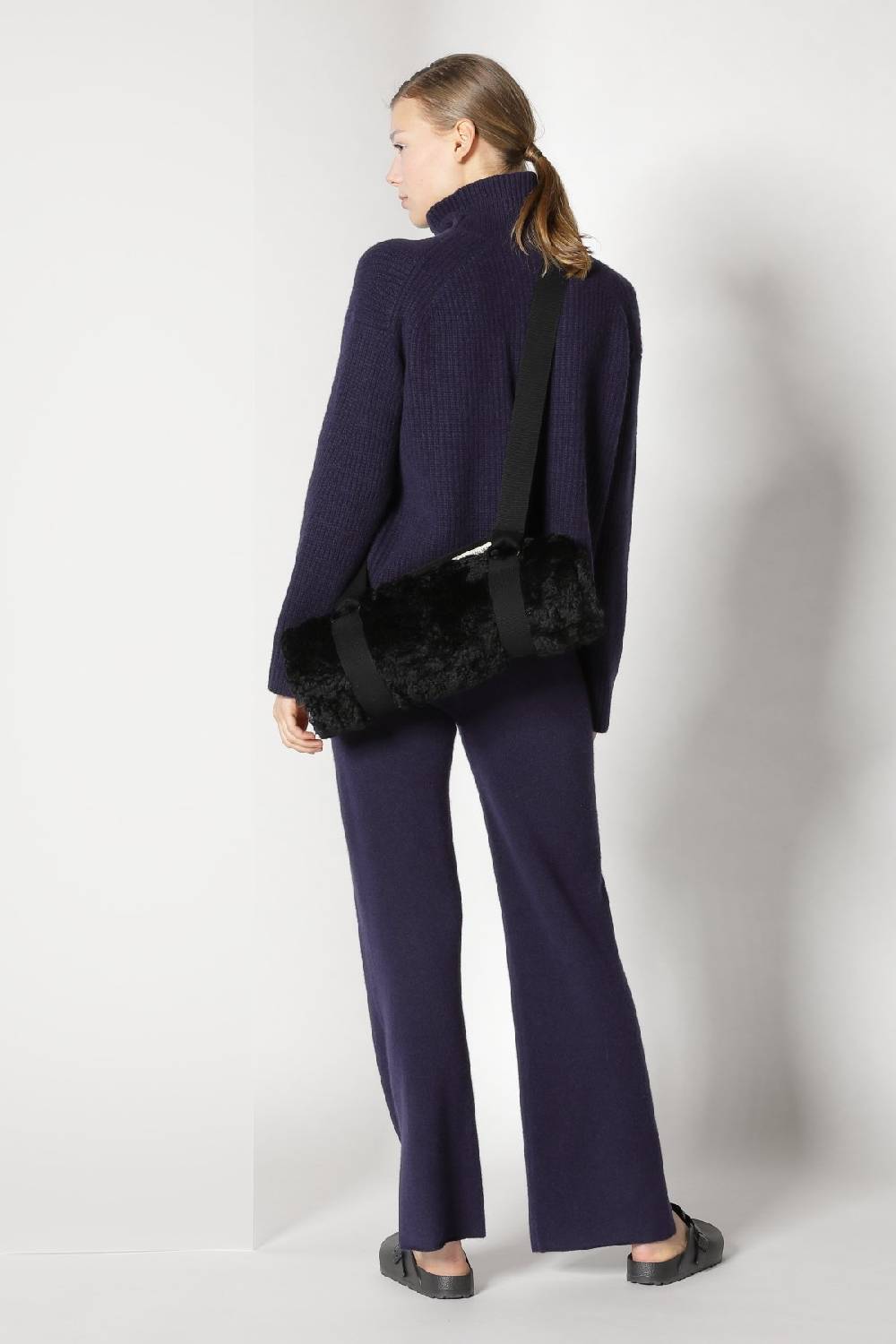Sminfinity pure icon rib turtle + pure slitted pants Jubiläumsangebot