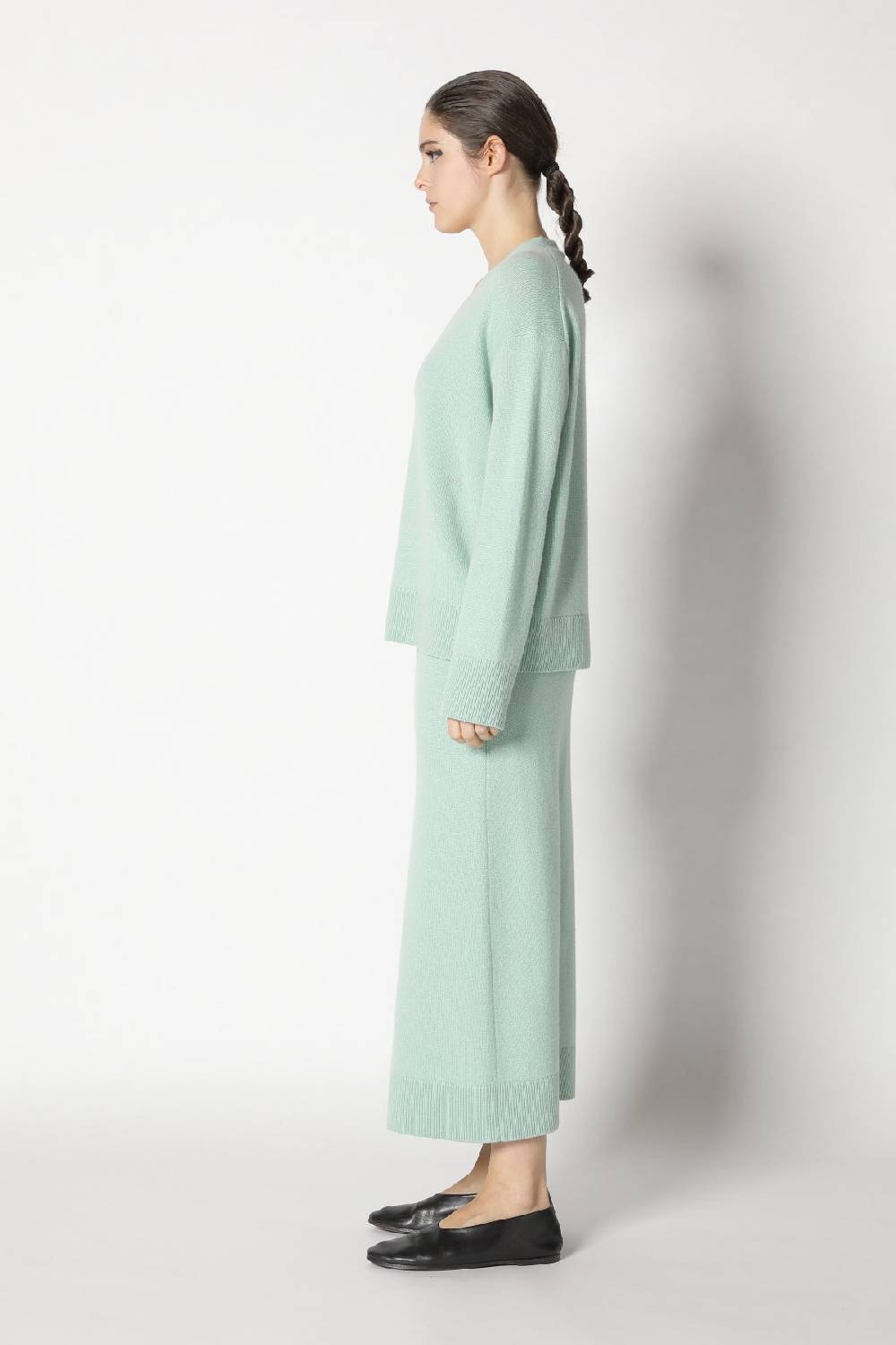 Sminfinity pure V neck + loosely 1x1 rib scarf + pure A skirt Exklusive Angebote