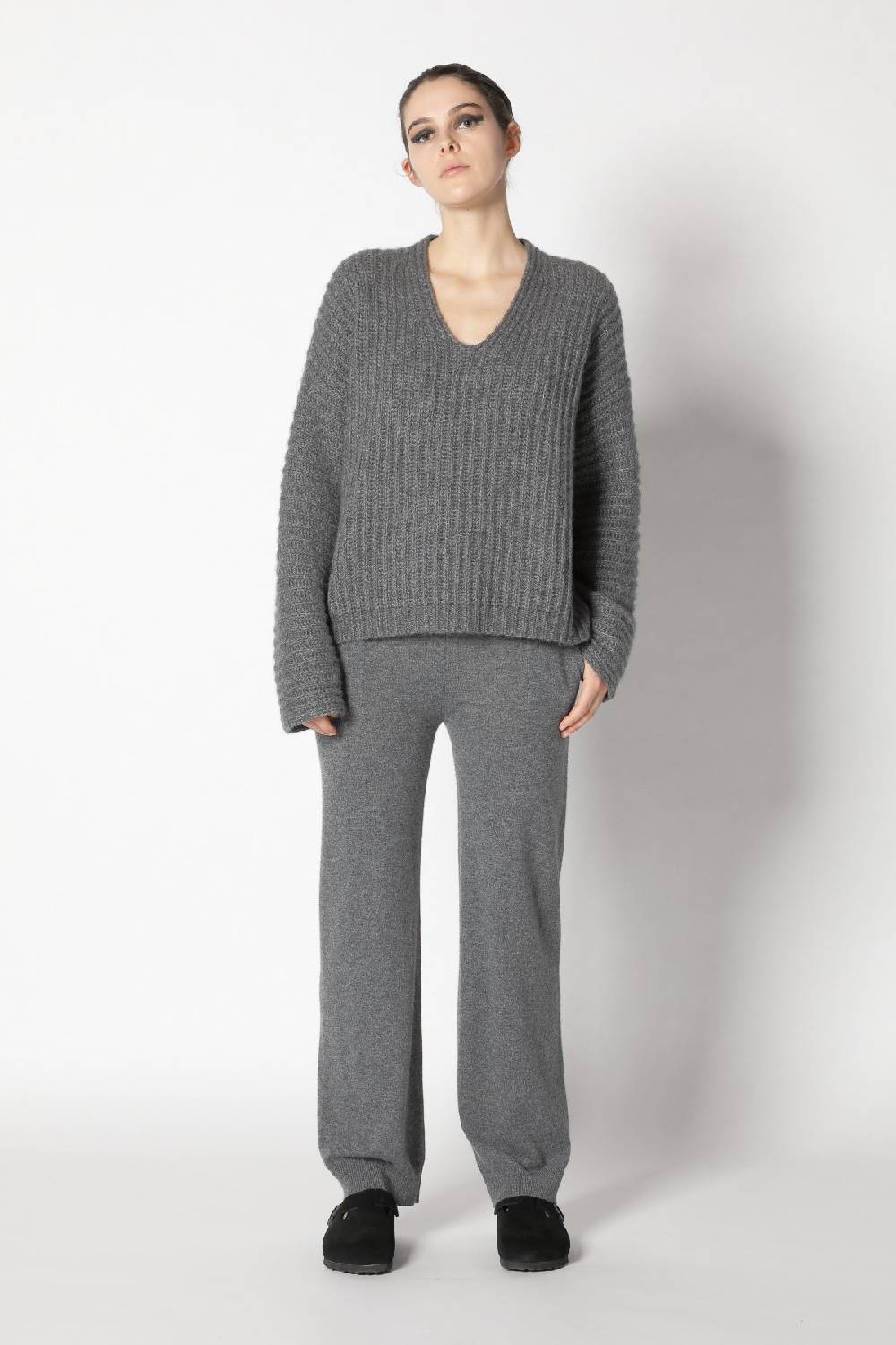 Sminfinity fluffy rib v neck + fluffy triangle + infinite palazzo pants Letzte 2 Tage