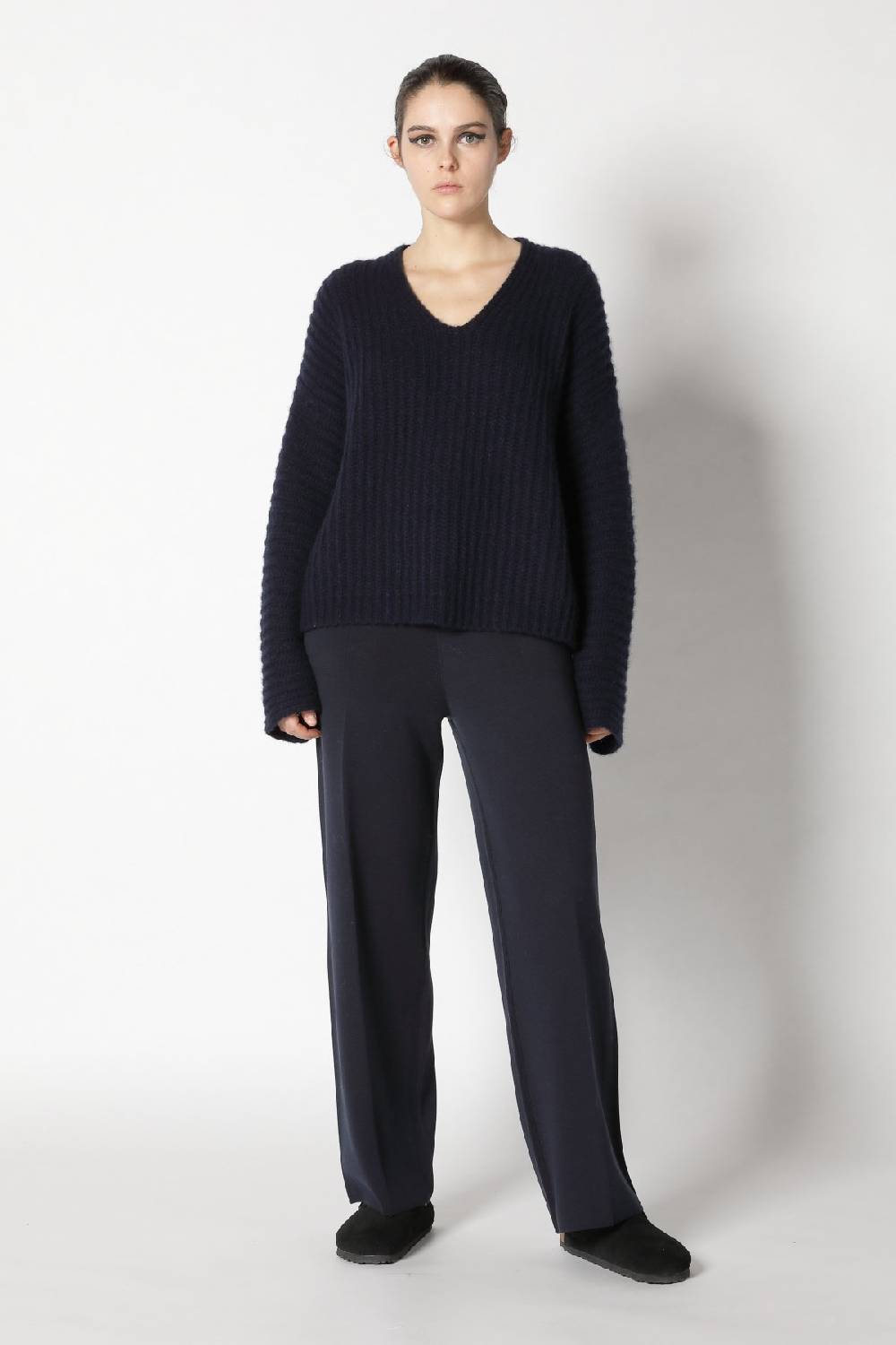 Sminfinity fluffy rib v neck + fluffy triangle + infinite palazzo pants Letzter Tag