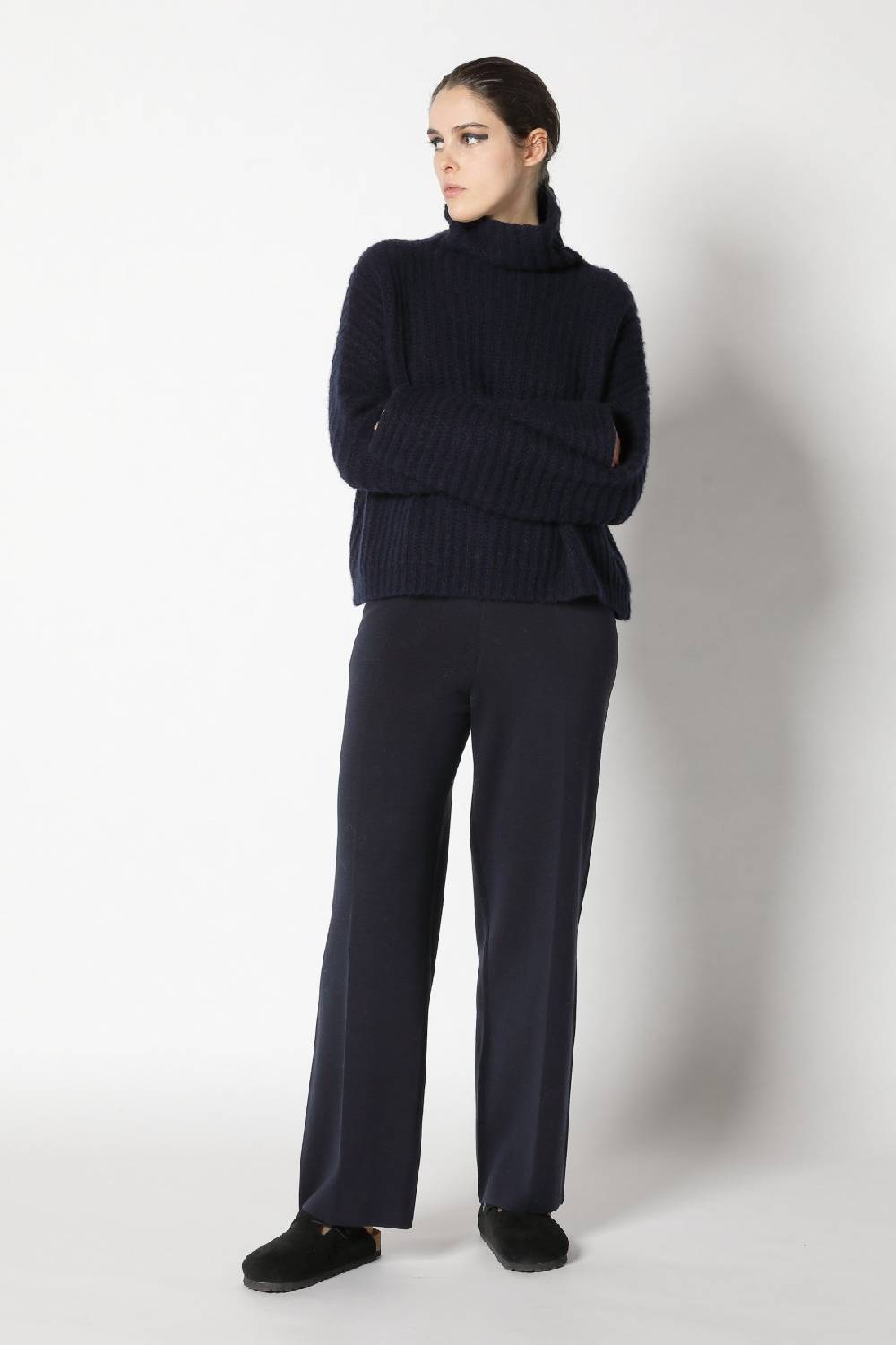 Sminfinity fluffy rib turtle + silky suit pants Nur für heute