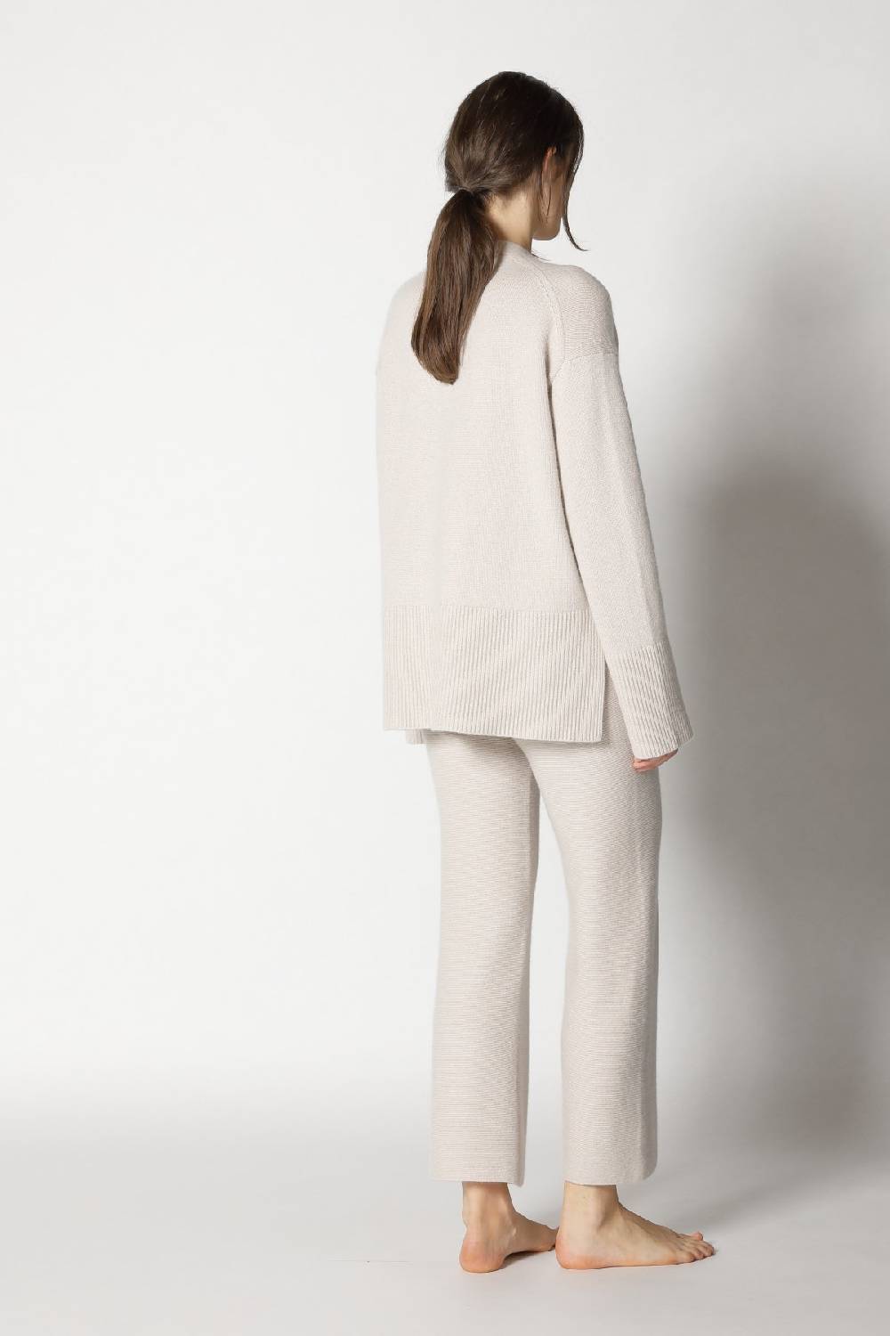 Sminfinity slouchy cardigan + garter cropped pants Valentinstagsangebot