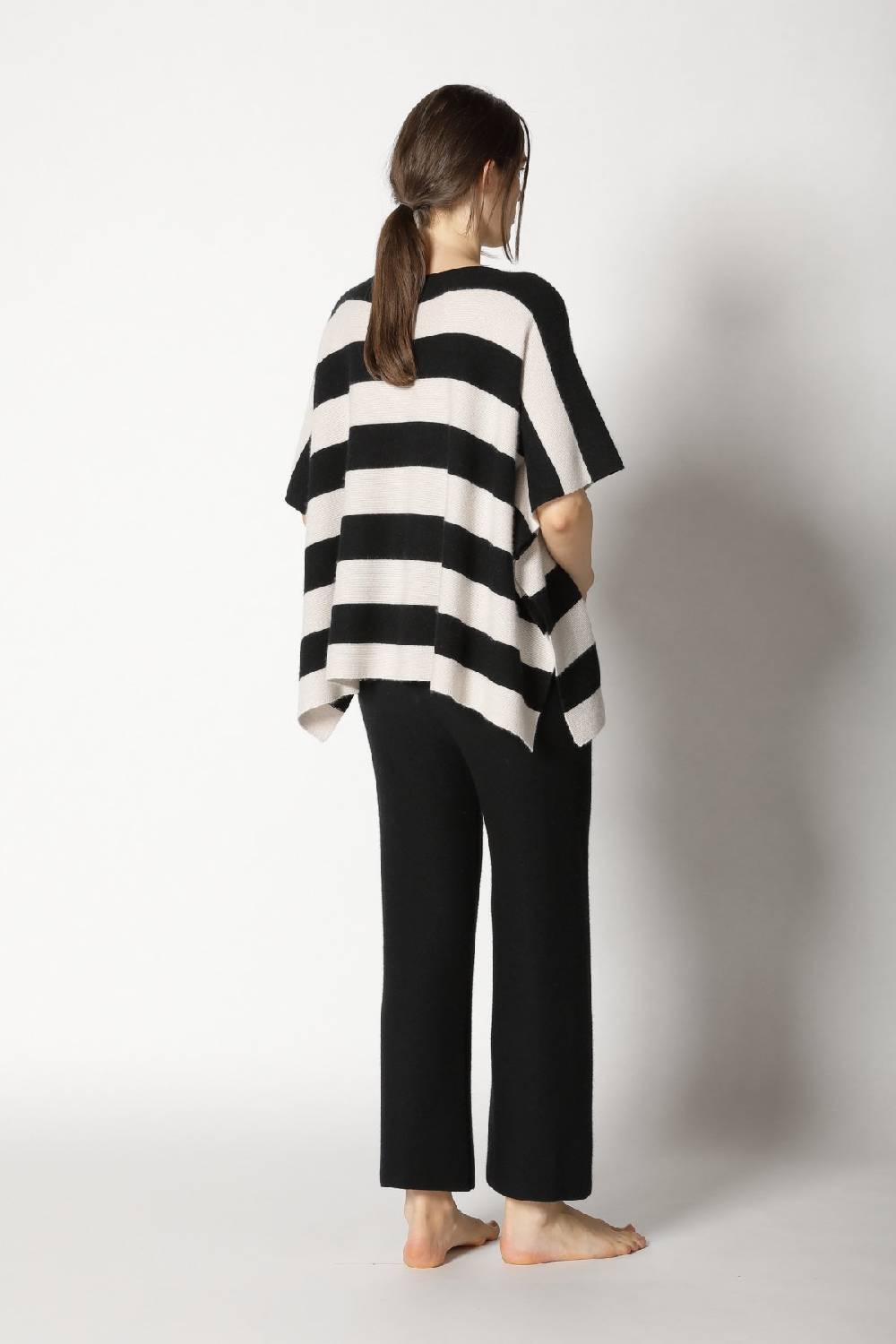 Sminfinity garter stripe cape top + garter cropped pants Jubiläumsangebot