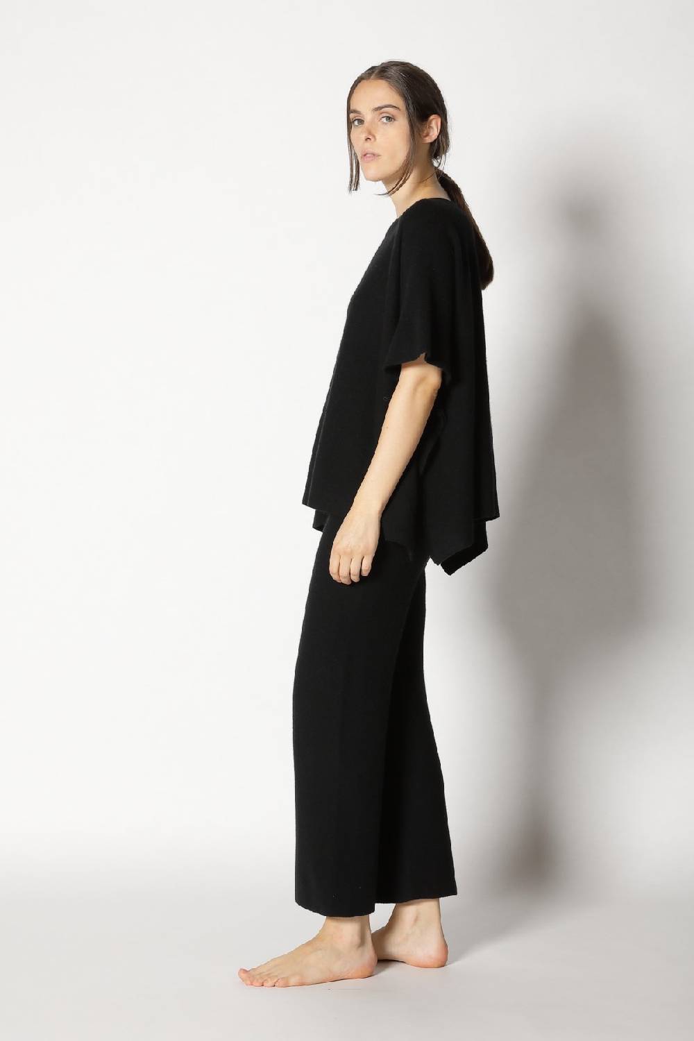 Sminfinity garter cape top + garter cropped pants Neuheiten